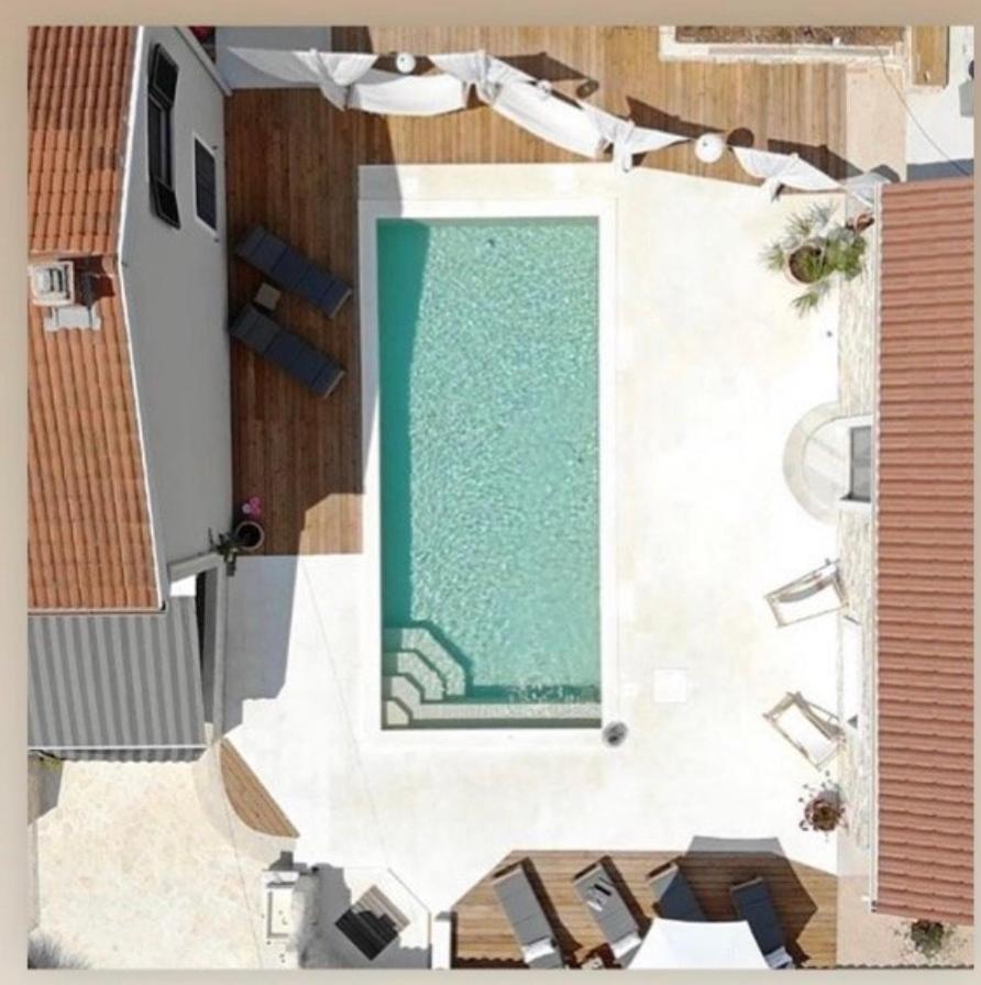 Ferienwohnungen VI La Mare With Heated Pool Задар Экстерьер фото
